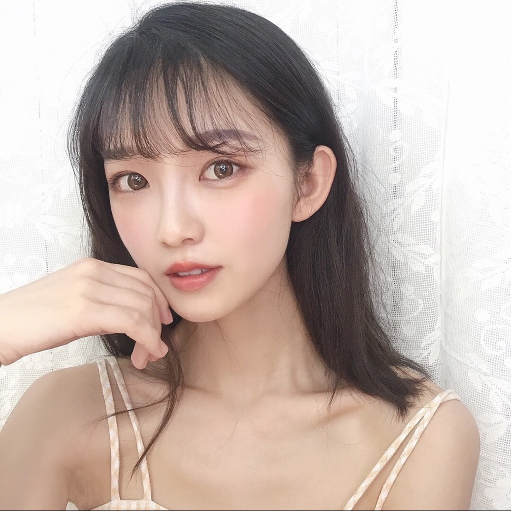 Meet your Posher, Anqi